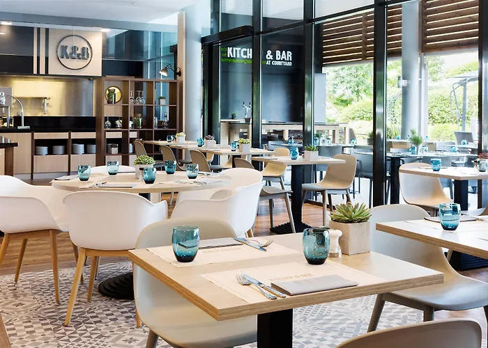 Courtyard By Marriott Toulouse AirportAirport Hotel